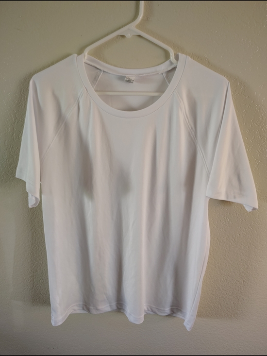 ALO Yoga Tops - ALO Yoga White Crew Neck Tee